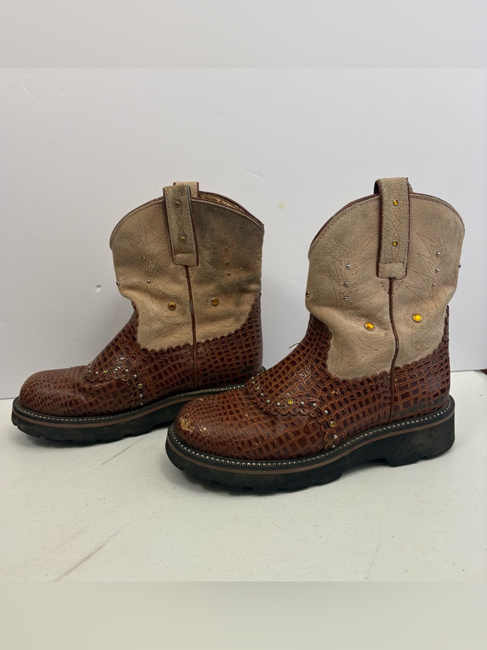 Ariat Fatbaby western boots brown crocodile-embossed & suede women’s 7B